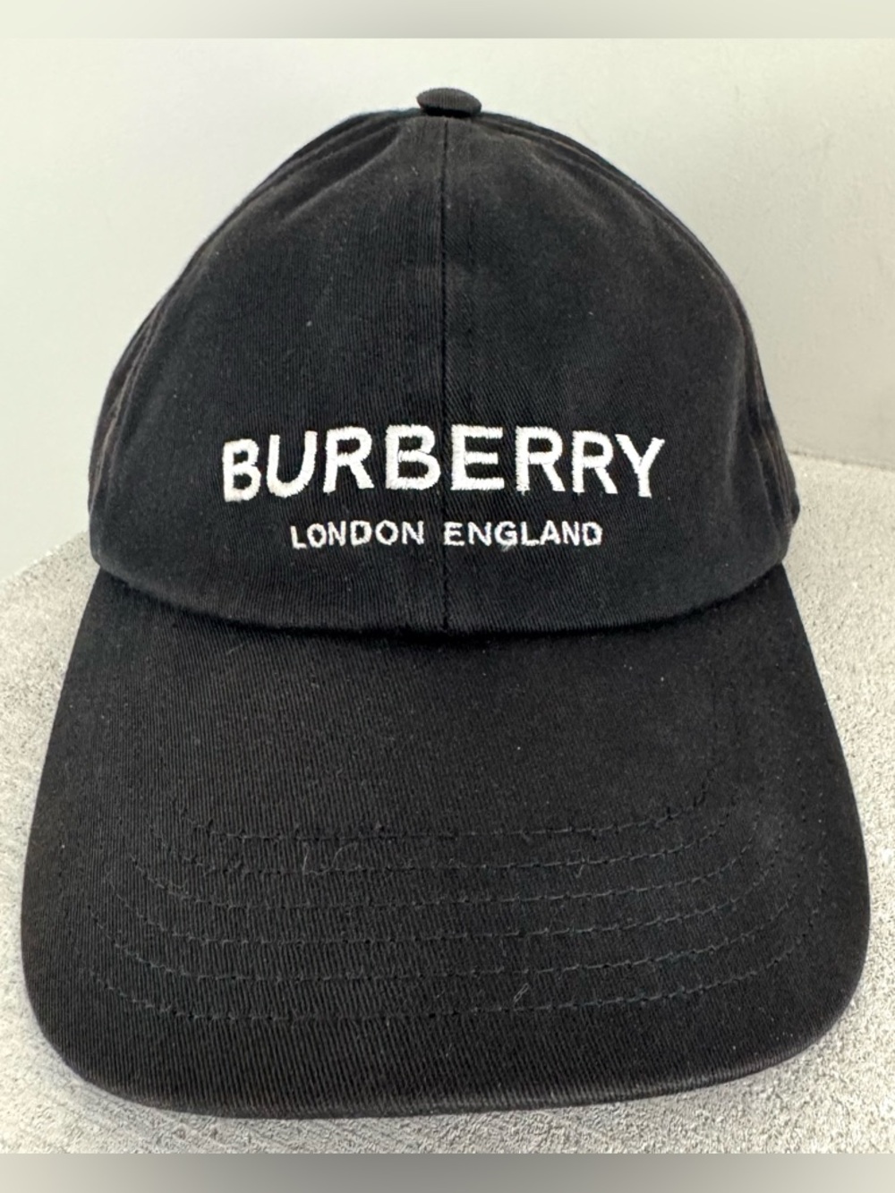 BURBERRY London England Logo Cap Hat Black Cotton Snapback Unisex Small + COA